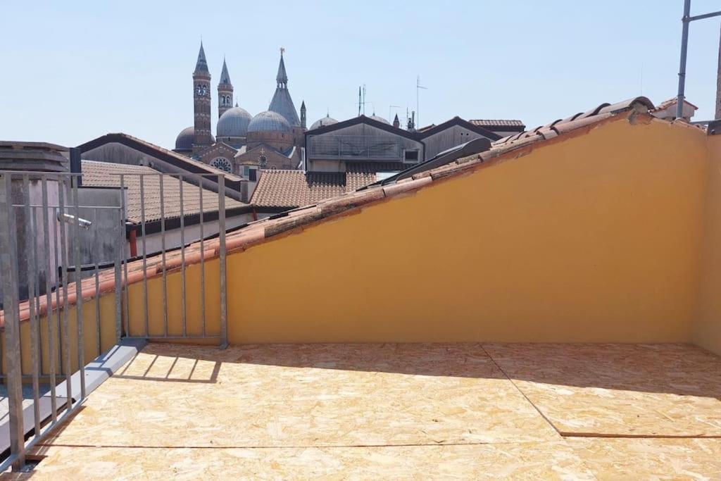 Apartamento Residenza Subitosanto "Gigliola" 9A - Bilocale Con Terrazzo Esclusivo Cupola Basilica Di Sant'Antonio- Padua Exterior foto